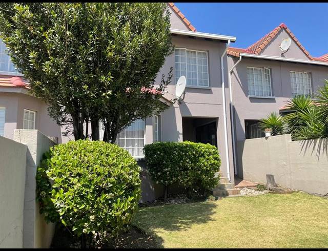 3 BEDROOM DUPLEX FOR SALE IN EDEN GLEN